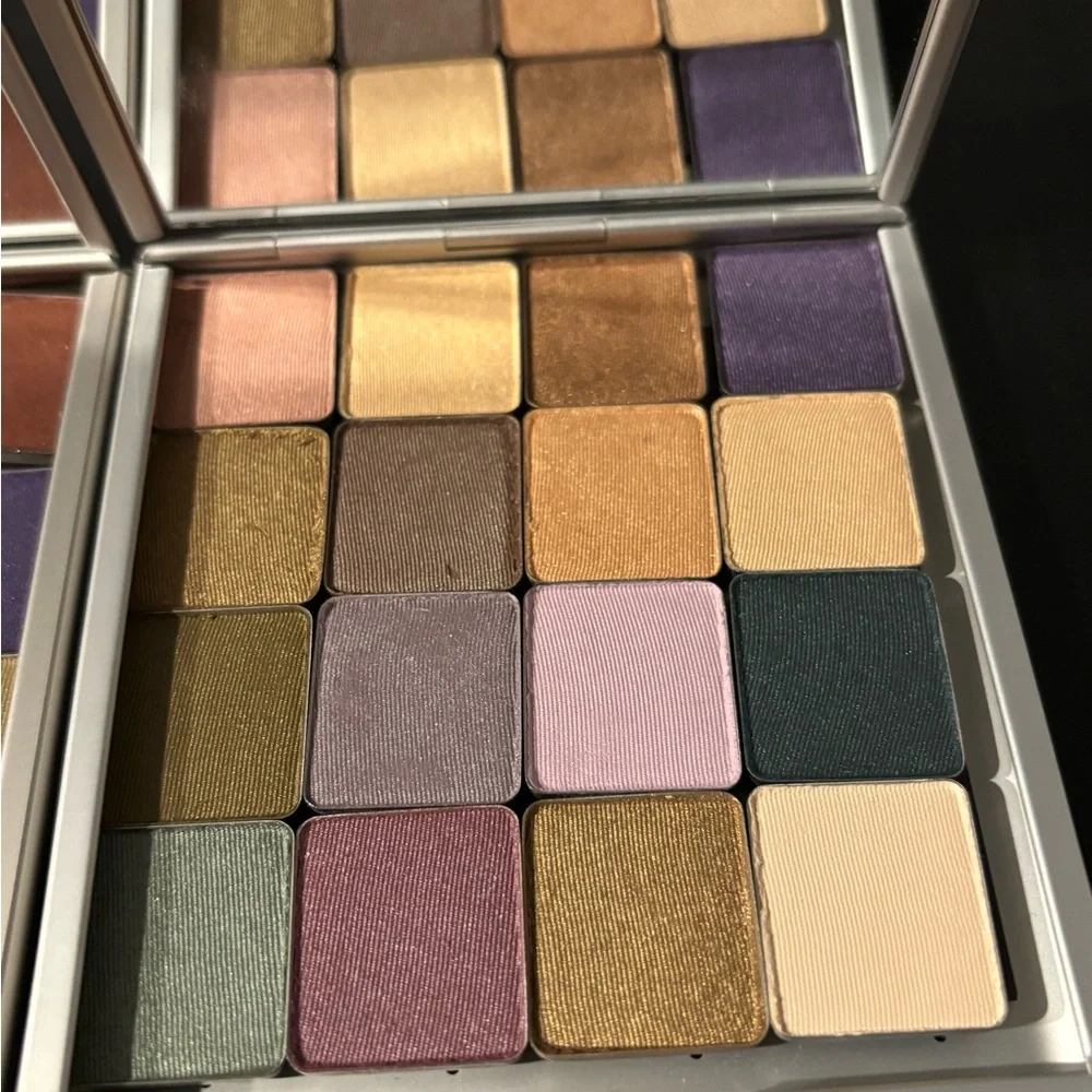 AVEDA massive eyeshadow lot - Picture 3 of 5